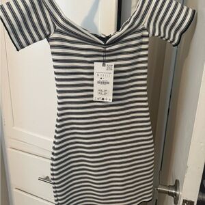 Striped Off-Shoulder Bodycon Dress - Black & White